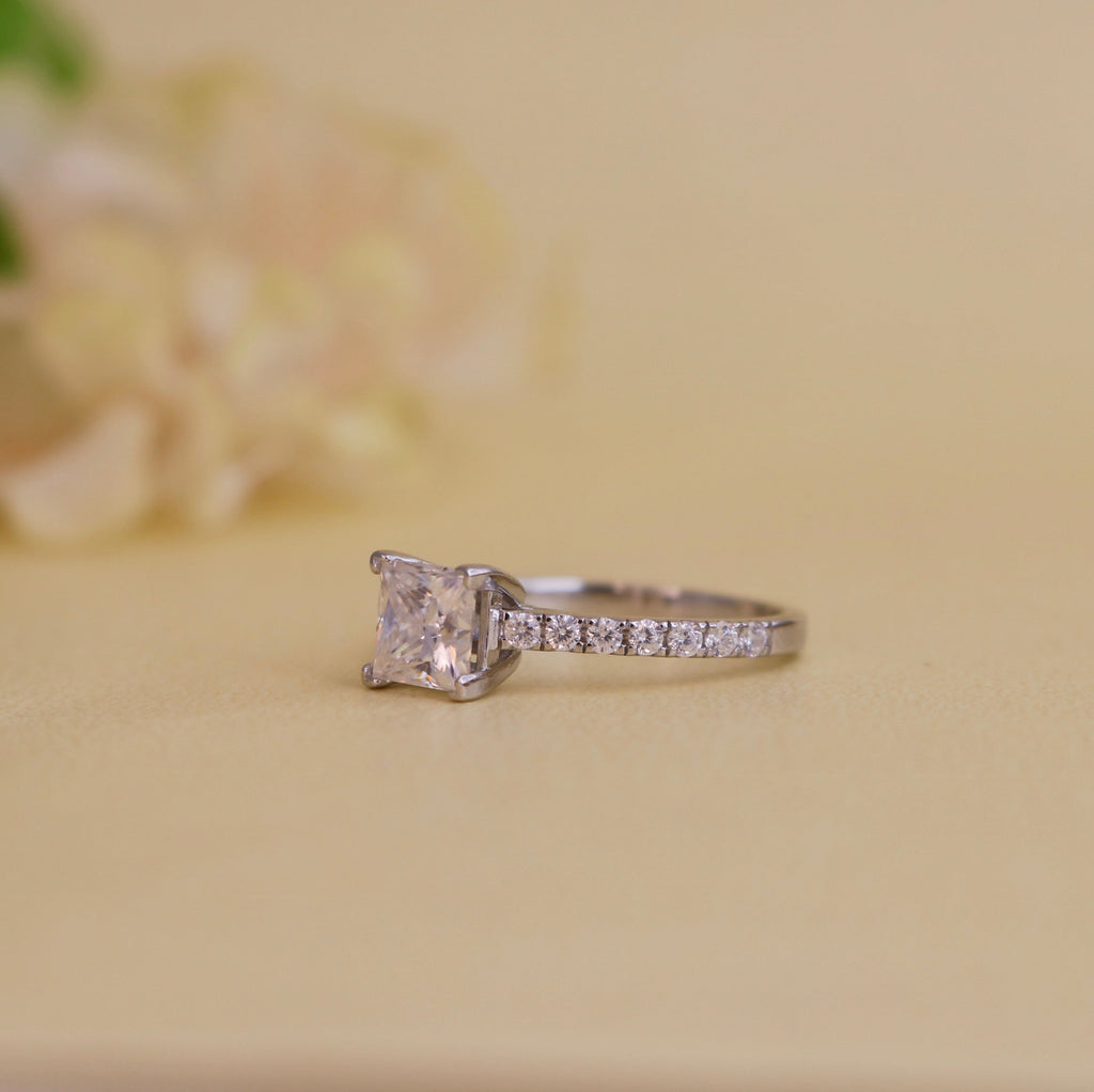 Charming princess cut moissanite engagement ring for women Cutiefy